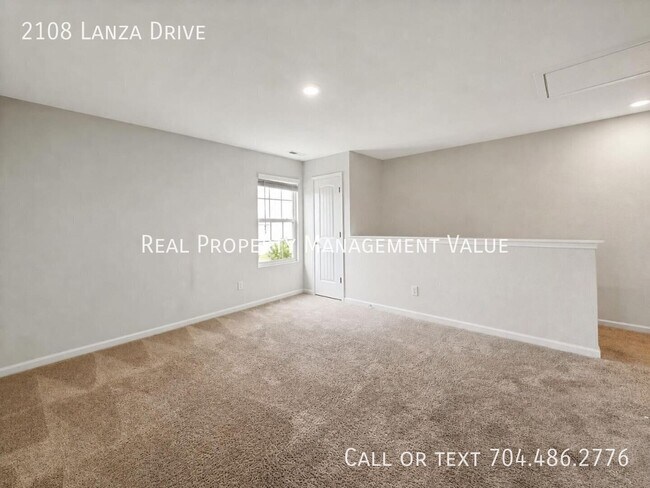 Building Photo - 2108 Lanza Dr