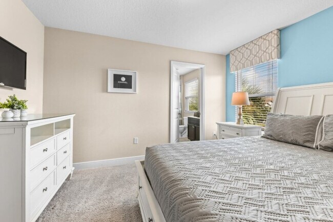 Building Photo - 4425 Acorn Ct