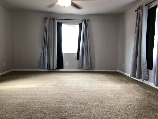 Building Photo - Charming 4 Bd, 2 Ba, Ranch Home in D-12 School District, close to Downtown, Trails and Ft. Carson