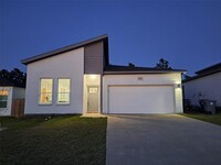 Building Photo - 3320 Noor St