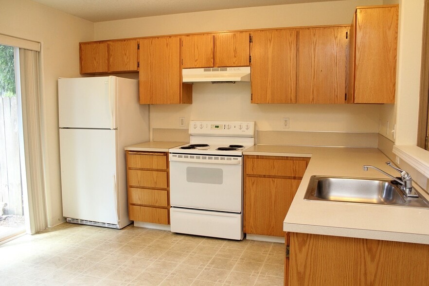 Building Photo - 3548 SE 119th Ave