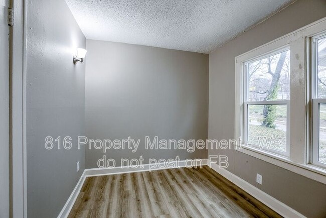 Building Photo - 5702 Euclid Ave E