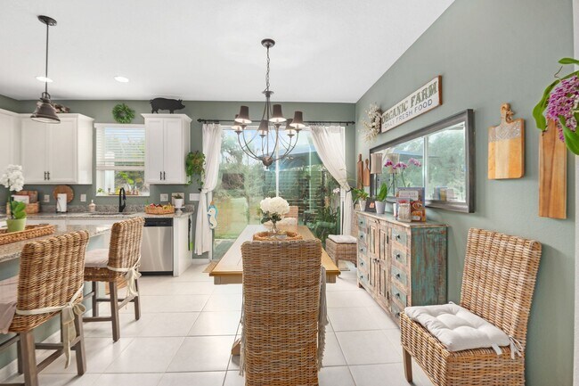 Building Photo - Sanford - 3 Bedroom, 2.5 Bathroom - $2,245.00