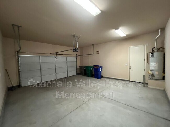 Building Photo - 81682 Avenida Alturas