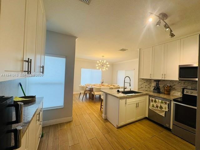 Building Photo - 10919 NW 67th Terrace