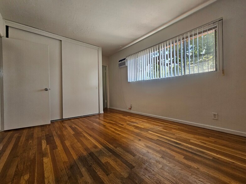 Building Photo - 1479 Stoner Ave