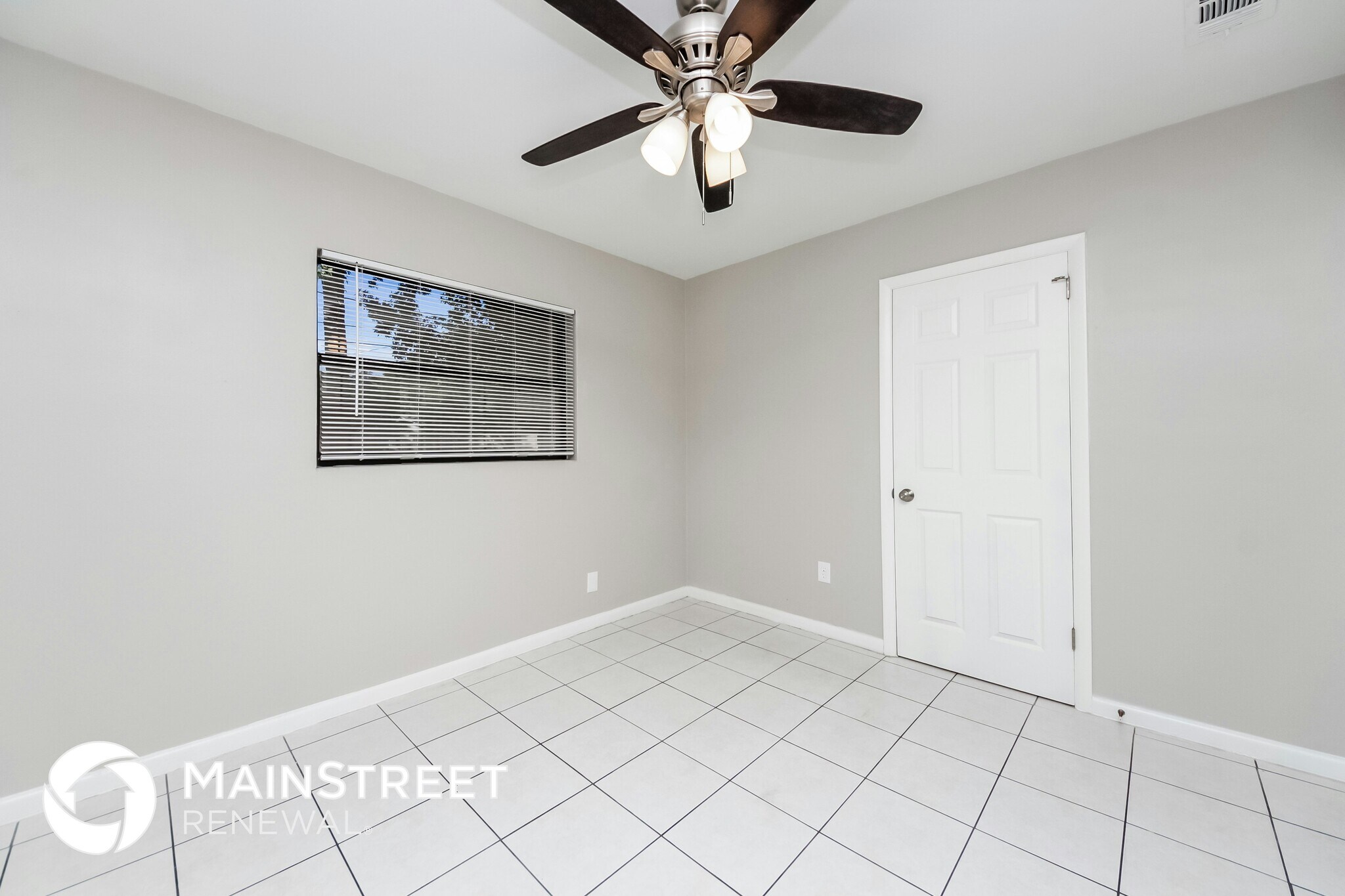 Building Photo - 1450 Terre Cia Ave