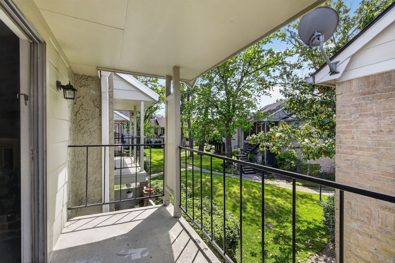 Building Photo - 2800 Jeanetta St