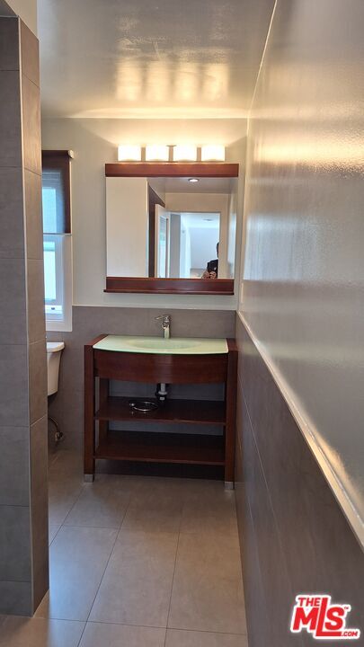 Building Photo - 4751 La Villa Marina