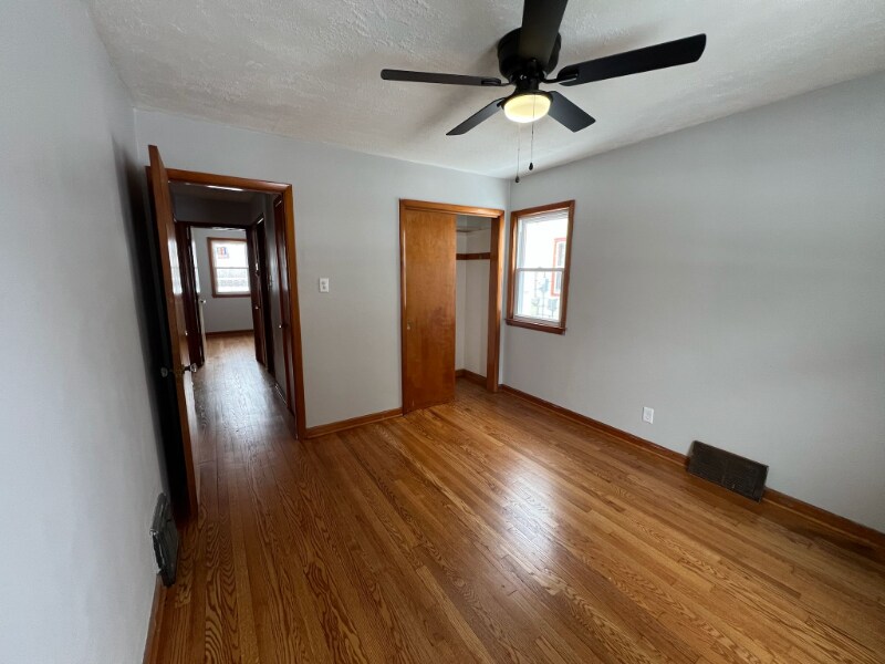 Building Photo - 7529 W Grantosa Dr