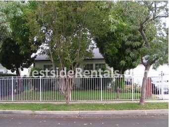 Building Photo - 16931 Schoolcraft St