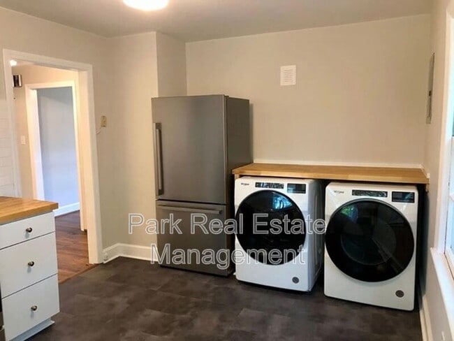 Building Photo - 2622 Lombard Ave