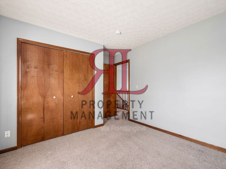 Building Photo - 9326 Tahoma St