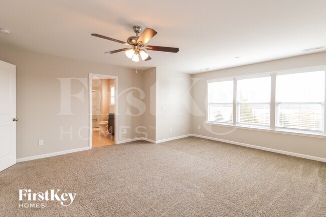 Building Photo - 5112 Shorthorn Way