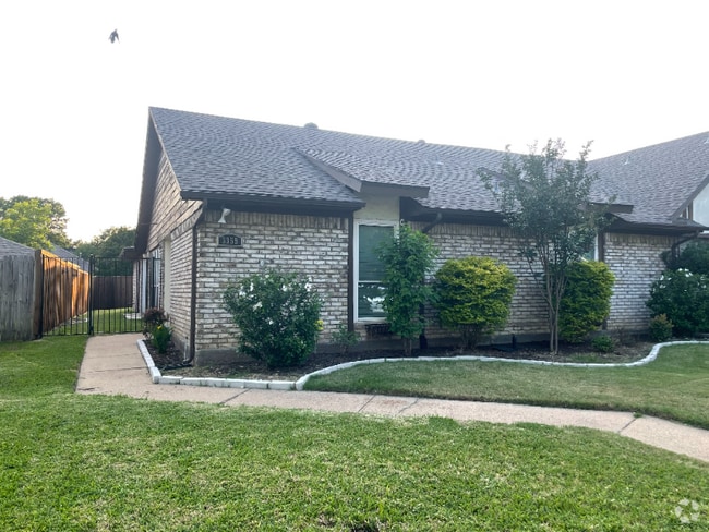 Building Photo - 3359 Lanarc Dr