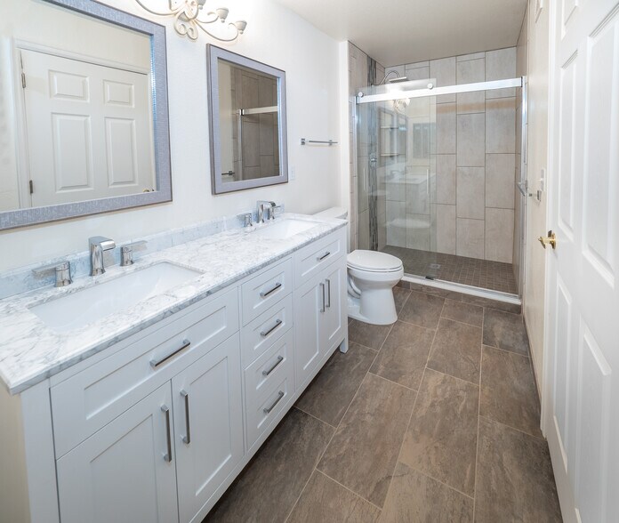 Master Bathroom - 4875 S Balsam Way