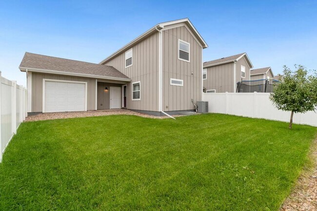 Building Photo - 4070 Sveta Ln