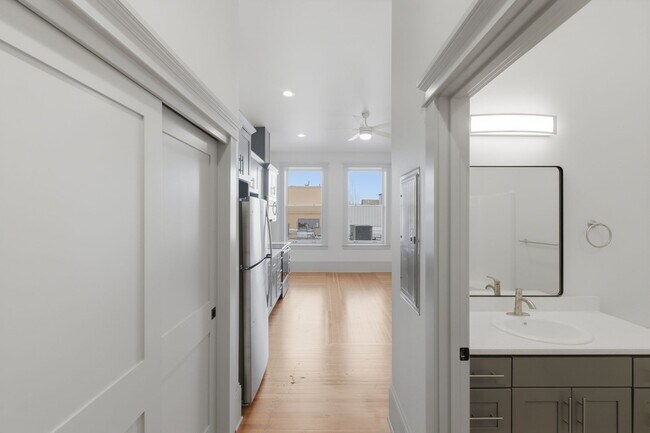 Building Photo - WINTER SPECIAL - NEWLY RENOVATED DOWNTOWN SALEM STUDIO