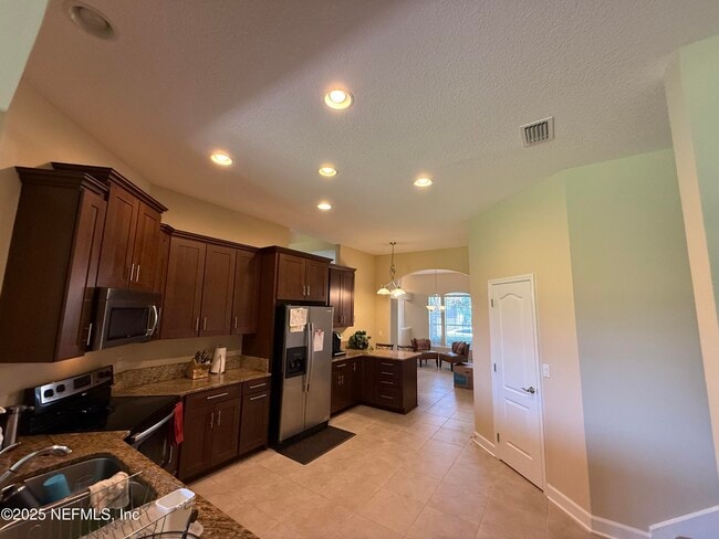 Building Photo - 4786 Yacht Ct