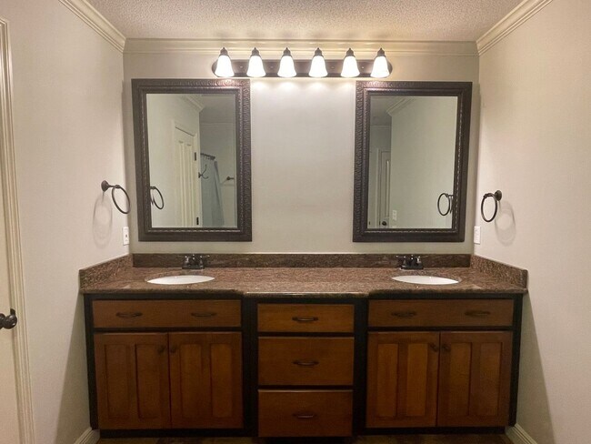 Building Photo - Beautiful 3BD/2B home for Rent!!