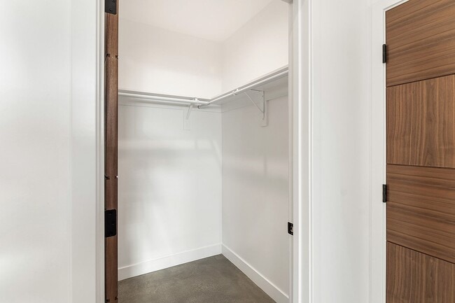 Building Photo - Lafayette Duplex