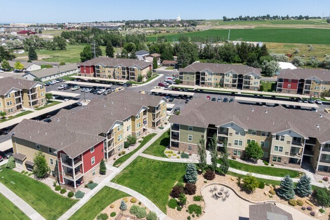 Building Photo - Mesa Falls Apartments