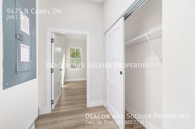 Building Photo - 9475 N Camel Dr