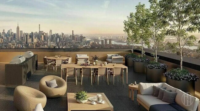 Building Photo - 130 William St