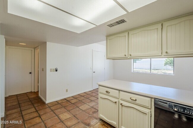 Building Photo - 834 N Constellation Way
