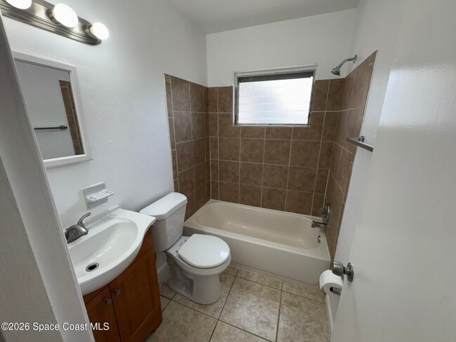 Building Photo - 507 Seacrest Ave