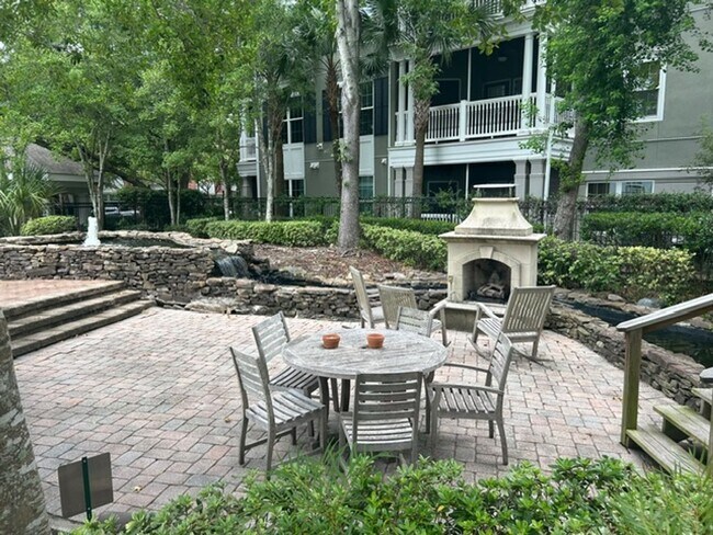 Building Photo - Stunning Two Bedroom Condo - Fully Furnished - Mira Vista - James Island