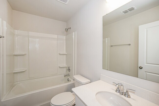 Building Photo - Spacious 4 Bedroom Home in Cane Bay
