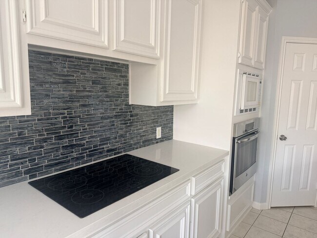 Building Photo - 4 Bedroom, 3 Car Garage Single Family Home in League City