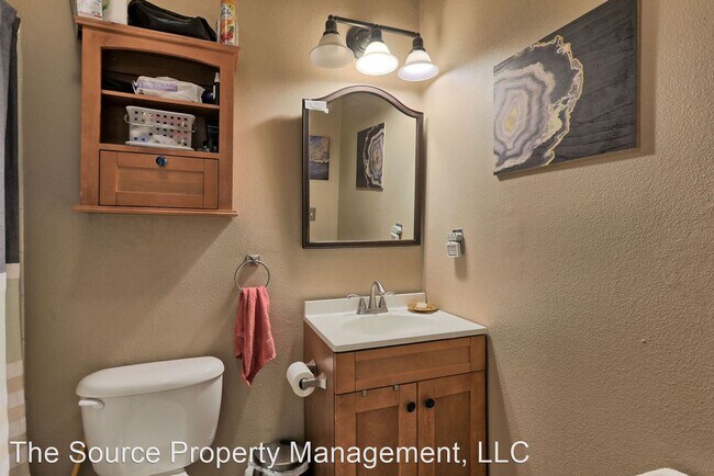 Building Photo - 2 br, 1 bath House - 4323 Flag Dr