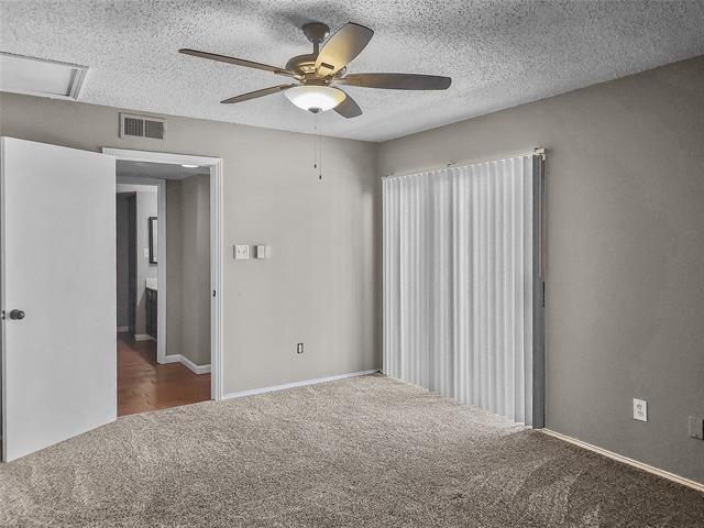Building Photo - 606 Bellaire Dr