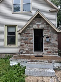 Building Photo - 5914 Lalite Ave