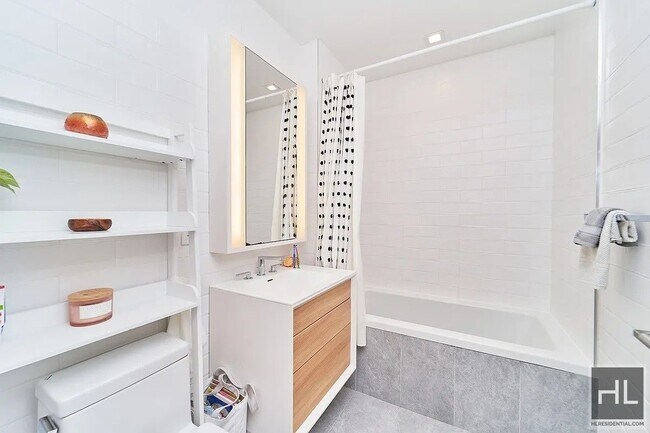 Building Photo - WEBSTER AVENUE