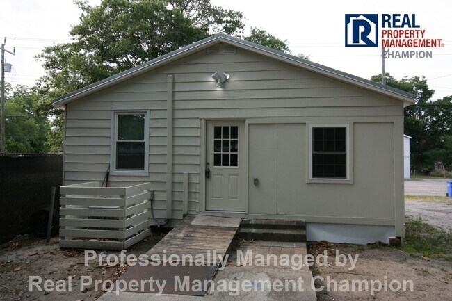 Building Photo - 1206 Dawson St