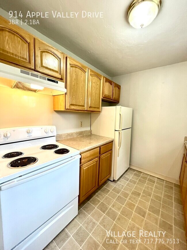 Building Photo - 914 Apple Valley Dr