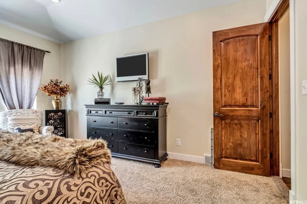 Building Photo - 10415 N Tamarack Way