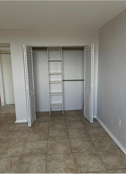 Building Photo - 1251 NE 108th St