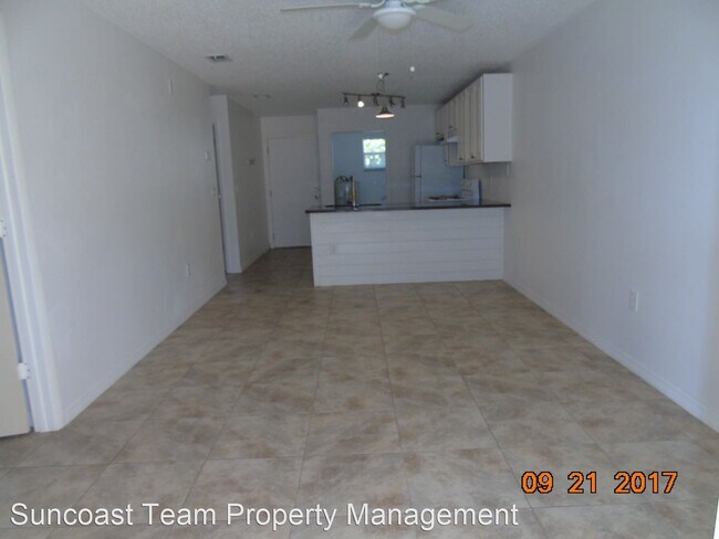 Building Photo - 2 br, 2 bath House - 11255-A Pendleton Ave