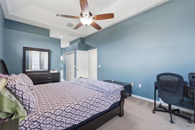 Building Photo - 12329 Creek Edge Dr