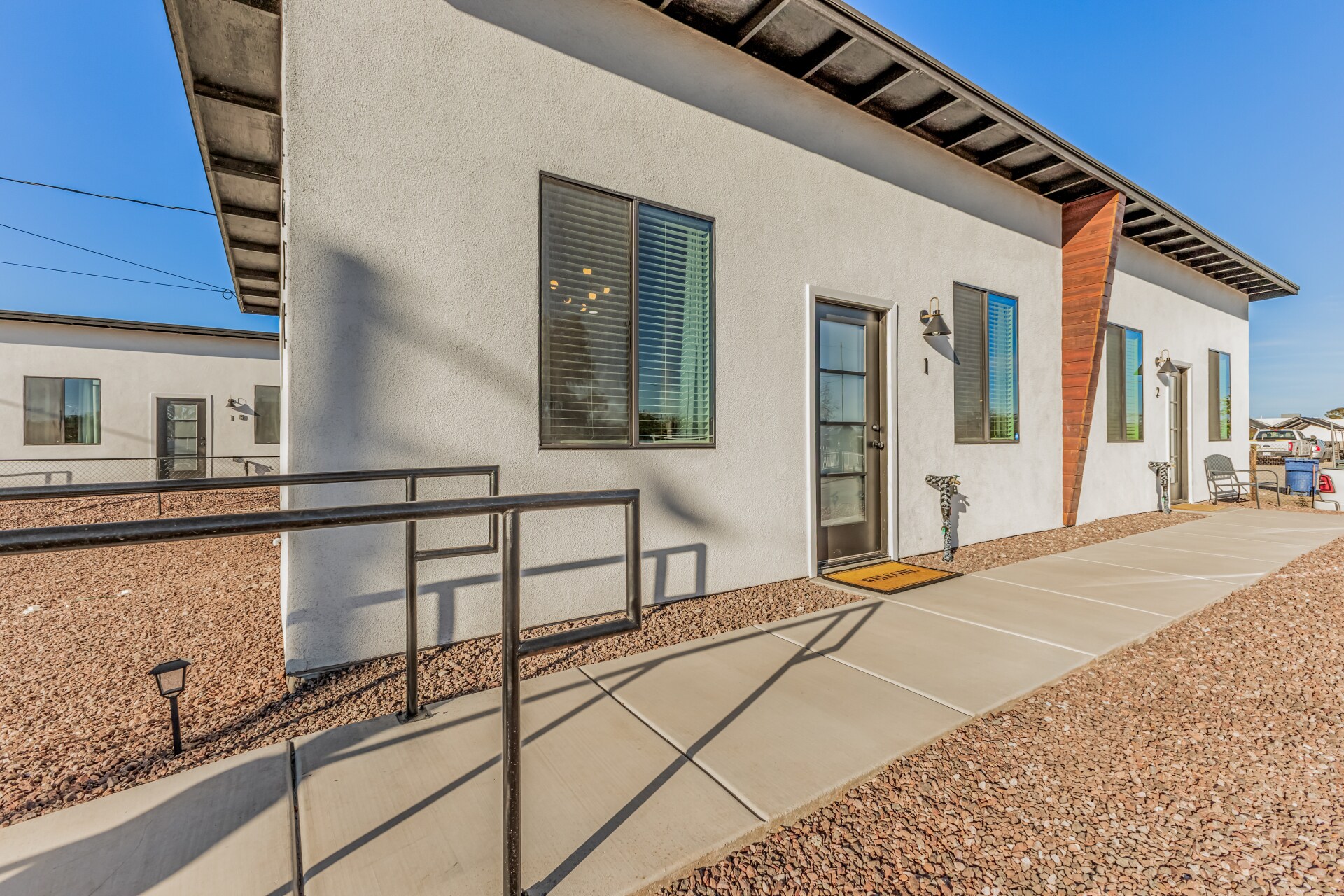 Building Photo - 1691 S San Jose Dr