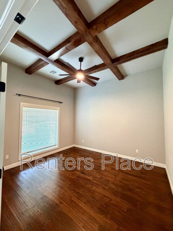 Building Photo - 803 E Delmar Pl