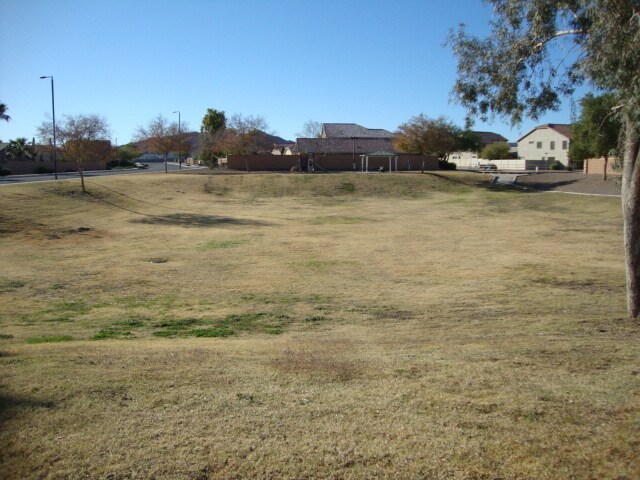 Building Photo - 3579 W Mesquite Ave