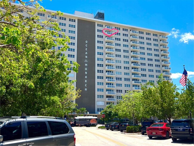 Building Photo - 133 N Pompano Beach Blvd