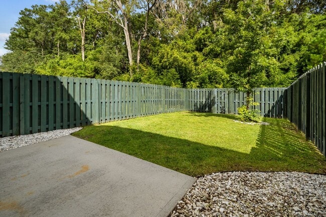 Building Photo - 147 Ainsdale Dr