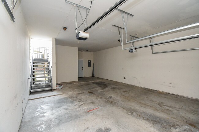 Building Photo - 4106 McKinney St