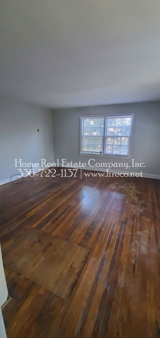 Building Photo - 421 E. 27th Street